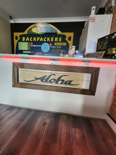 The Entrance Backpackers picture
