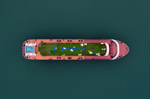 a close up of a cell phone at Mon Cheri Cruises in Ha Long