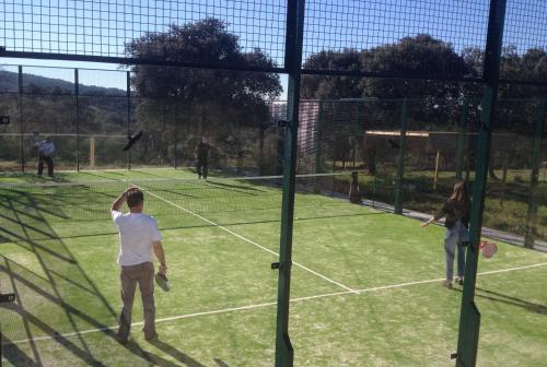 Instalaciones para jugar a tenis o squash en Complejo Rural Los Jarales o alrededores