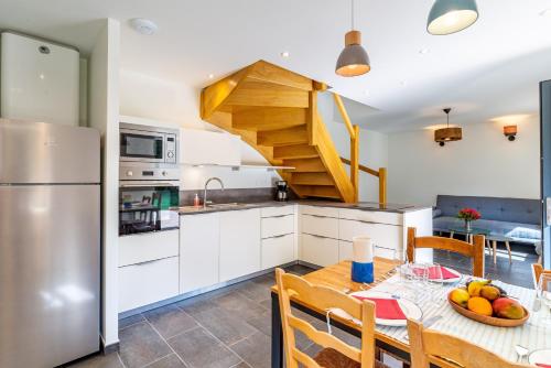 Una cocina o cocineta en Gîte de la Porte des Moines