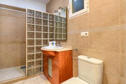 Bonito Apartamento en la Playa del Arenal de Javea tesisinde bir banyo
