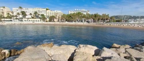 Beau meublé 3 pièces 60 m² Cannes Le Suquet photo 7