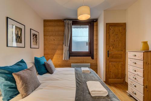 Apartment le Paradis 1, Alpes Agency, Central Chamonix, Sleeps 4