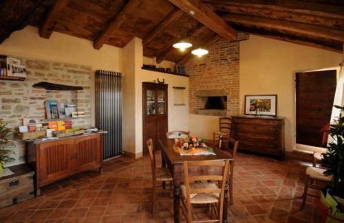 Gallery image of Dimora Storico Romantica Il Sole E La Luna in Cerretto Langhe