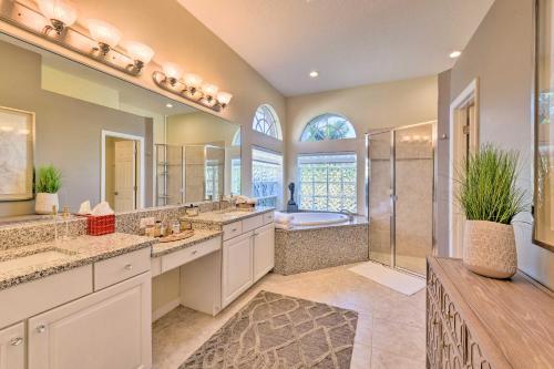 Phòng tắm tại Pet-Friendly Resort Home Private Pool and Spa!