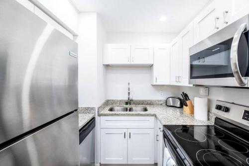 Η κουζίνα ή μικρή κουζίνα στο The Guesthouse 3 - Wilton Manors