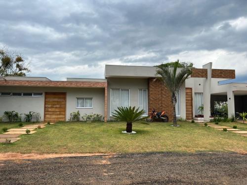 Casa moderna no Ninho Verde 2