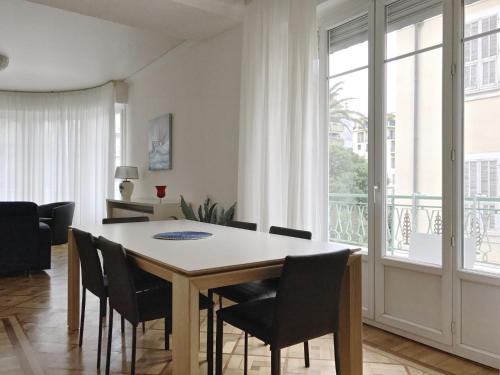 Photo de la galerie de l'établissement Appartement 'le Fontainebleau', à Nice