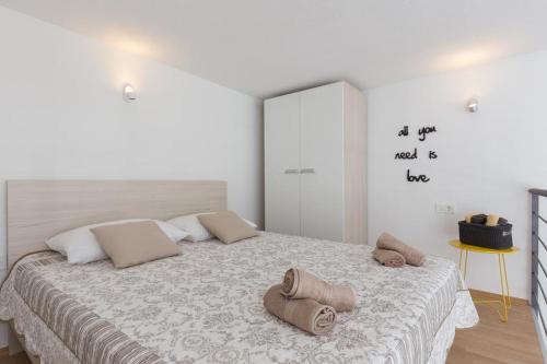 Pomet Delux Studio