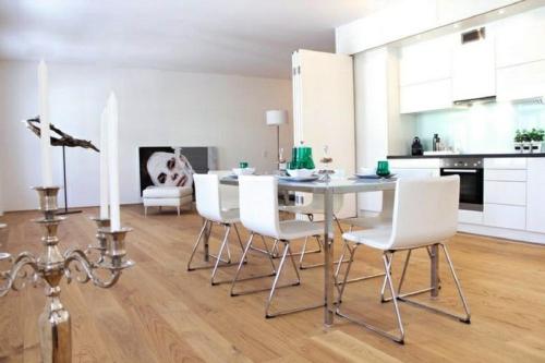 2 bedrooms apartment Louizalaanstr.