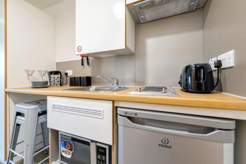 Gallery image of For Students Only Merlin Heights Leicester in Leicester