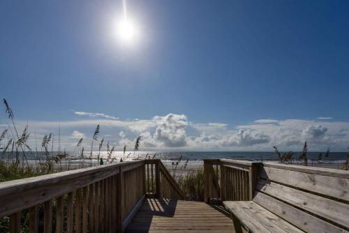 Gallery image of Sea Mystique Resort in Myrtle Beach
