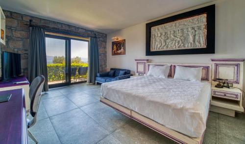 Gallery image of Assos Dionysos Special Class Hotel Adults Only 12 years in Behramkale