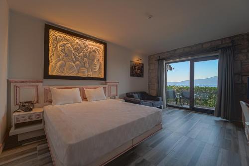 Gallery image of Assos Dionysos Special Class Hotel Adults Only 12 years in Behramkale