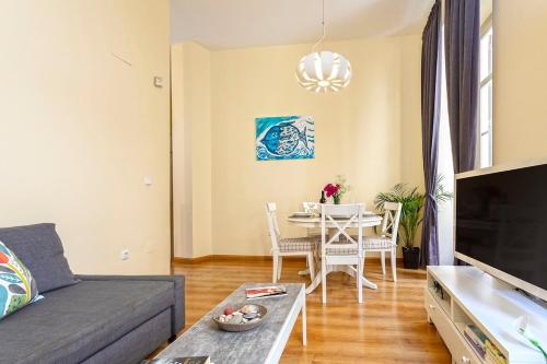 -MalagaSunApts- Historic Heart of Malaga AA WIFI