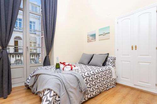 -MalagaSunApts- Historic Heart of Malaga AA WIFI