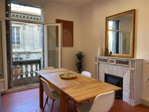 Photo de la galerie de l'établissement Appartement entièrement rénové au cœur d’Avignon, à Avignon