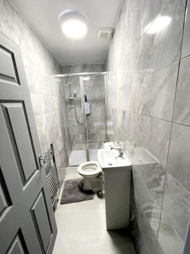 Phòng tắm tại Entrepreneur Stays - 8 Guest house