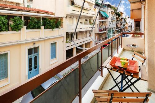 Spacious 3 Bedroom apt near Acropolis museum