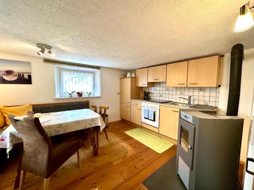 Η κουζίνα ή μικρή κουζίνα στο Appartement Sunnseit - Kitzbüheler Alpen