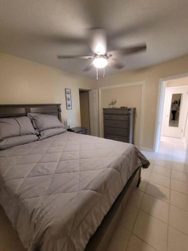 Beachy Sarasota Duplex – Photos 4