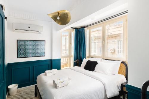 The Neat Nostalgic 2BDR Apt Cairo's Downtown