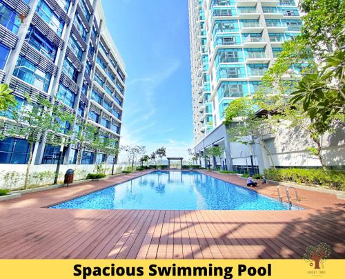 Swimming pool sa o malapit sa Sweet Tree Homestay Petaling Jaya
