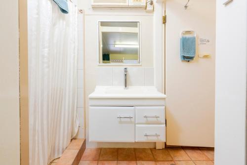 Un baño de Roma Motel