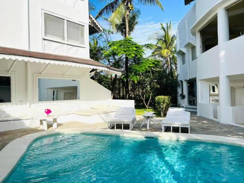 Bazén v ubytování Dream Luxury B&b Watamu nebo v jeho okolí