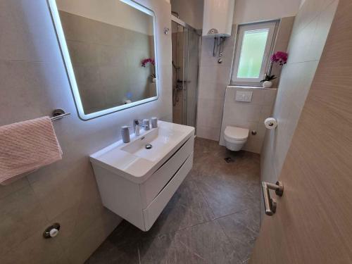 Apartment in Dramalj 42930