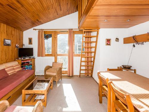 Charmant T2 Montchavin La Plagne, 36m², balcon sud, proche pistes et commerces, parking gratuit - FR-1-329-83