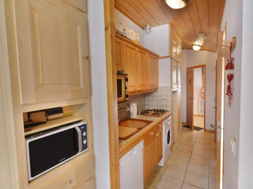 Charmant studio avec cabines, proche navettes, balcon, parking, bienvenue à Morzine