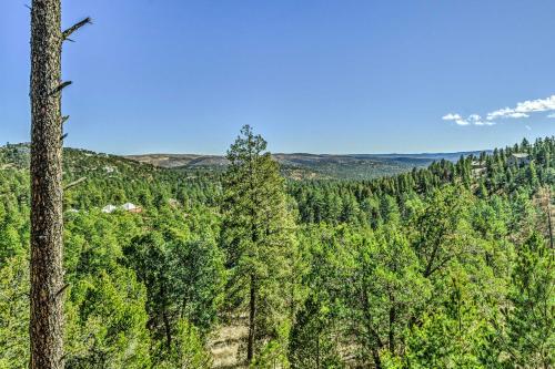 Gallery image of Cozy and Modern Ruidoso Cabin with Stellar Views! in Ruidoso