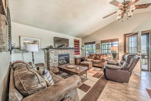 Gallery image of Cozy and Modern Ruidoso Cabin with Stellar Views! in Ruidoso