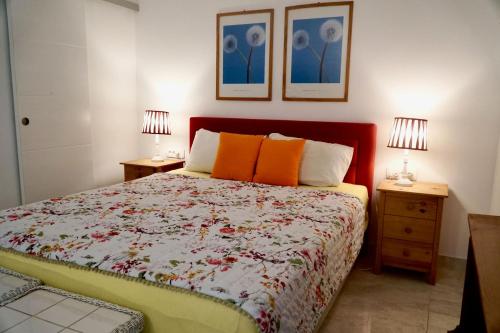 Tempat tidur dalam kamar di ADRIATIC Luxury Villa