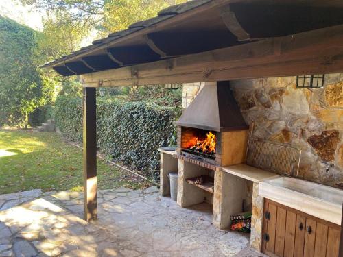 Oprema za roštilj dostupna gostima planinskih kuća