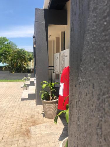 Edificio en el que se encuentra el hostal o pensión