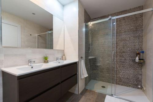 Ένα μπάνιο στο Luxury home Granada