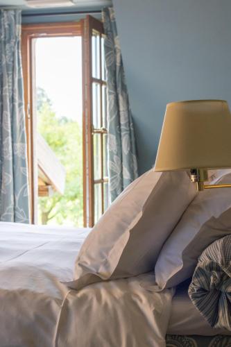 B&B Kasteelhoeve de Kerckhemにあるベッド