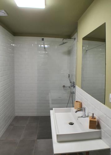 Koupelna v ubytování Marida Hotel
