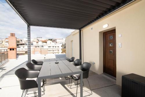 Balkón alebo terasa v ubytovaní F & B Collection- 360 View Tiny Penthouse