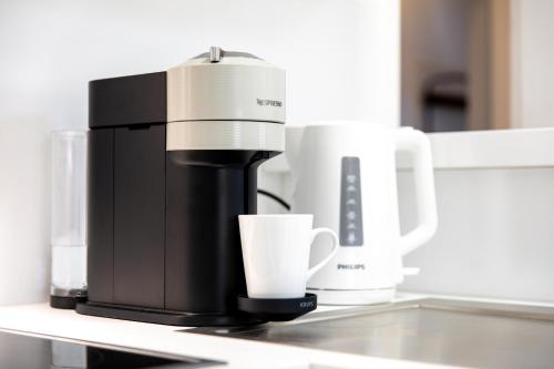 Kemudahan buat kopi dan teh di Große 3-Zimmer Wohnung - zentral-Coburg - kostenloser Parkplatz