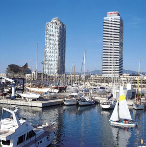 Lets Holidays Centric Apartment in Barcelona