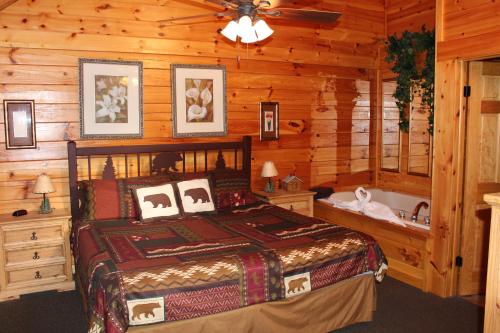 Ένα ή περισσότερα κρεβάτια σε δωμάτιο στο Knotty By Nature