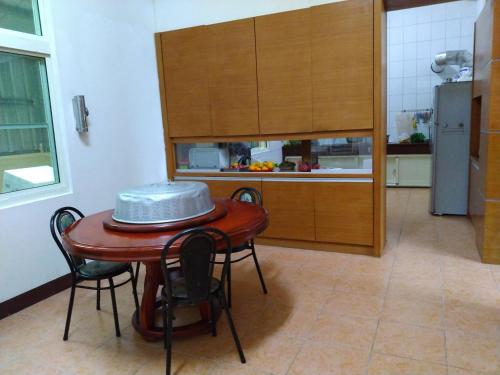Kuchyň nebo kuchyňský kout v ubytování Ming Camphor Homestay