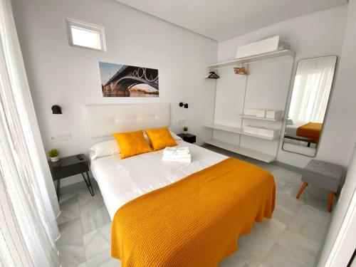 My home in Triana, luminoso y acogedor apartamento