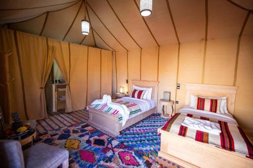 מיטה או מיטות בחדר ב-The Orion Dome