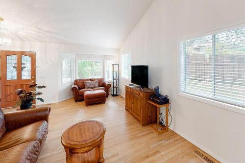 Laurel Hill Drive – Photos 2