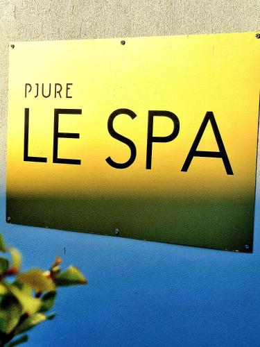 Certifikát, hodnocení, plakát nebo jiný dokument vystavený v ubytování PJURE Boutique Hotel & Spa