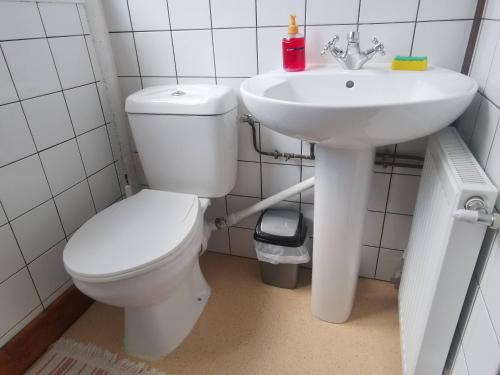 Imagen de la galería de Appartements au bord de la rivière, en Modane